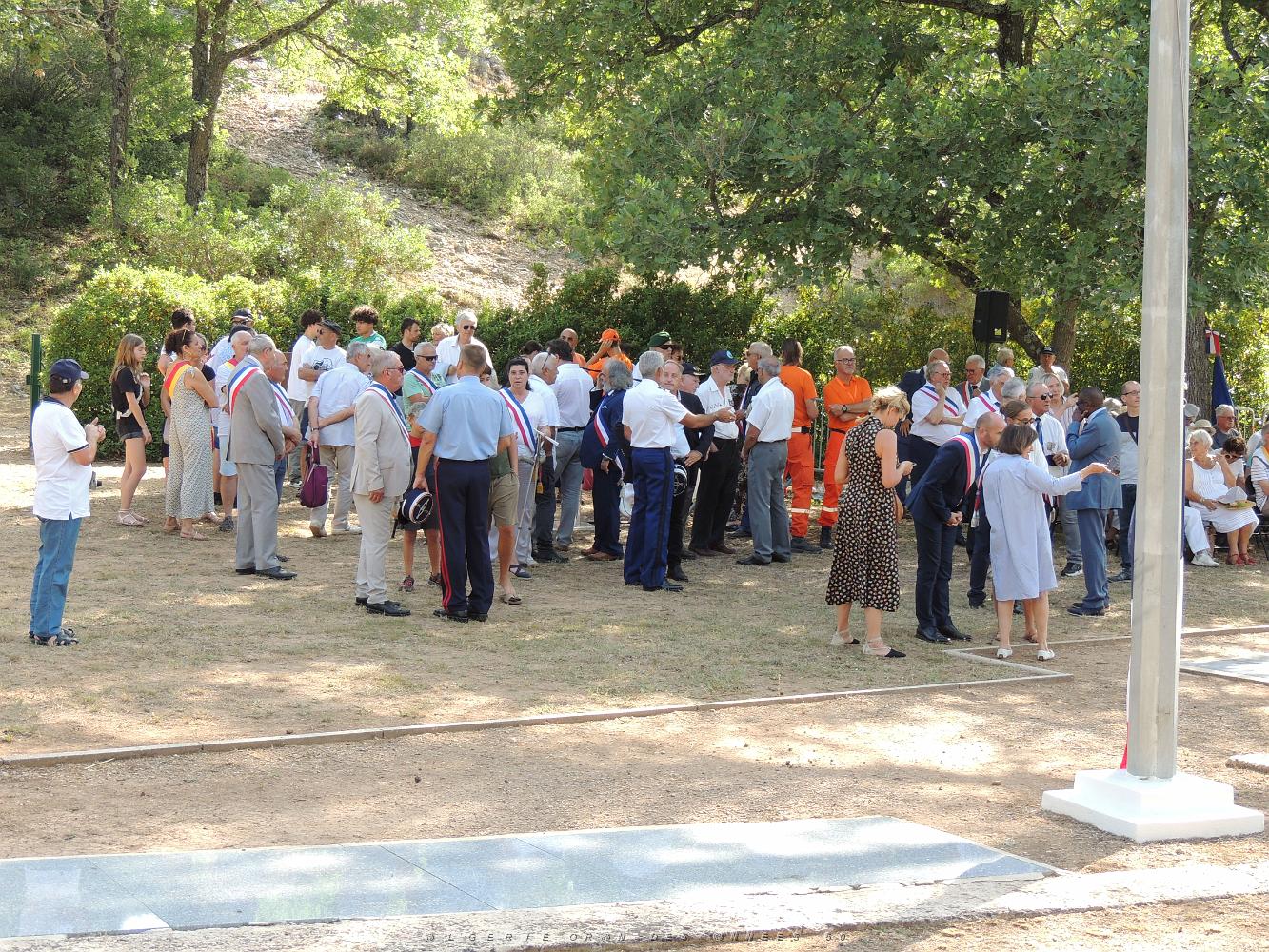 2023 07 18 SIGNES - HOMMAGE AUX 38 RESISTANTS FUSILLES EN 1944 (10).JPG -           